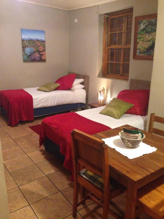 Artkaroo Stay Oudtshoorn Ngoại thất bức ảnh
